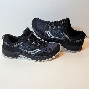 Saucony Excursion TR13 Trail Running Shoes Women's size 9 white black S10524-16